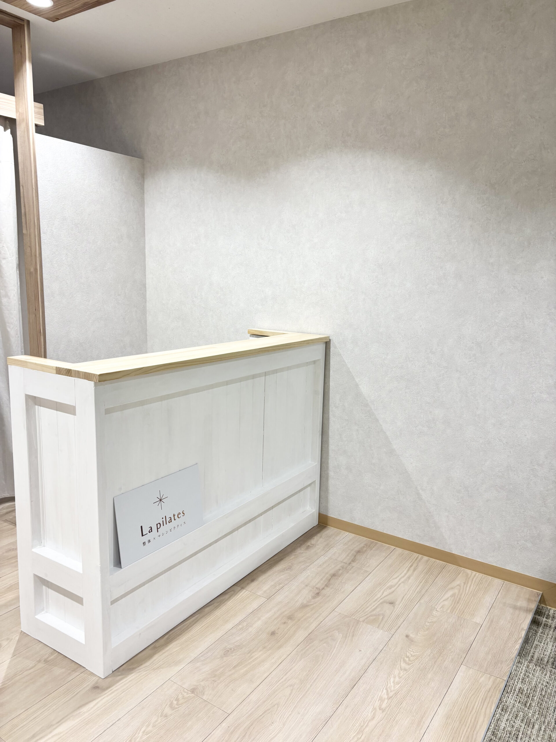 La pilates名駅店入り口