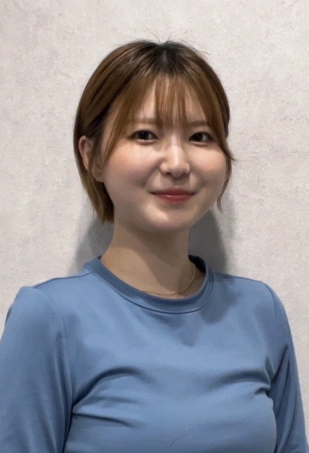 La pilates麻布十番店の女性インストラクター