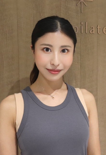 La pilates名古屋栄店の女性インストラクター