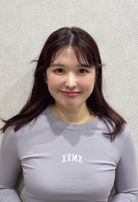 La pilates福岡天神店の女性インストラクター