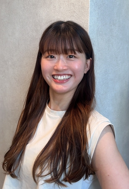 La pilates川崎店の女性インストラクター