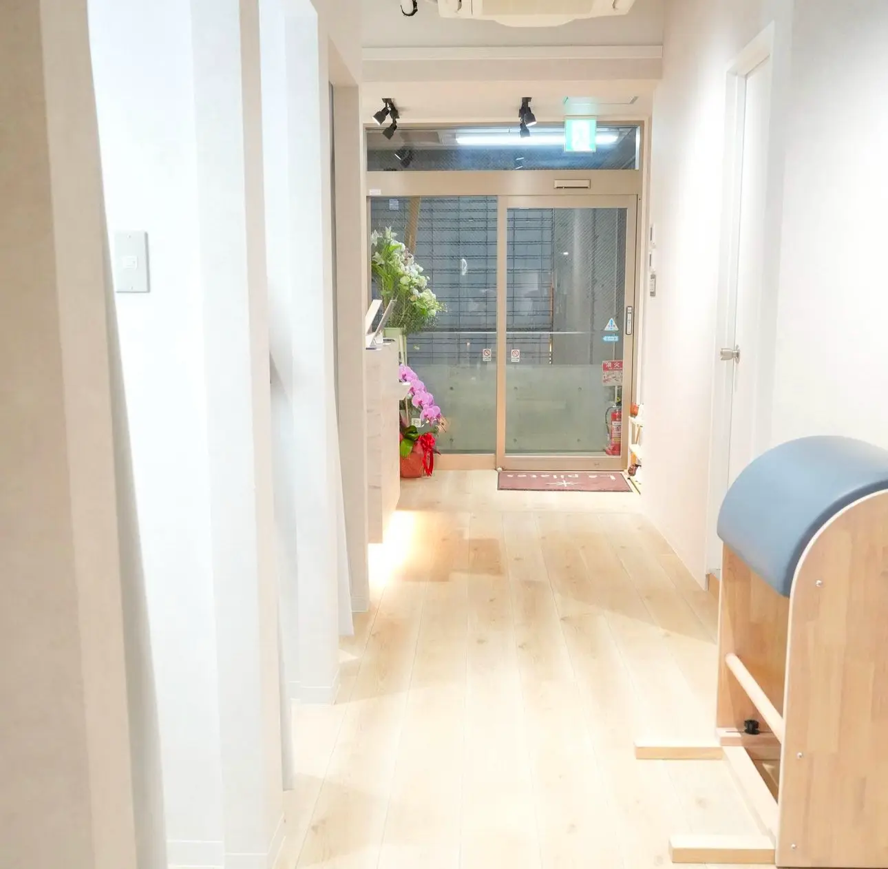 La pilates立川店入り口