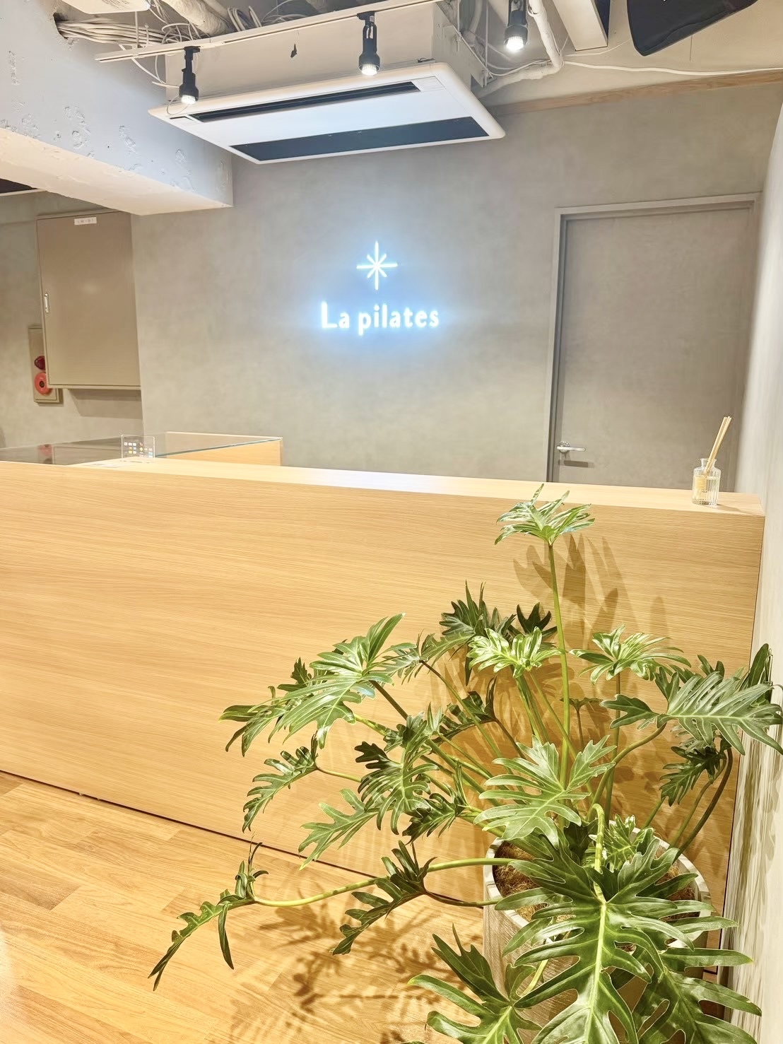 La pilates四ツ橋店入り口