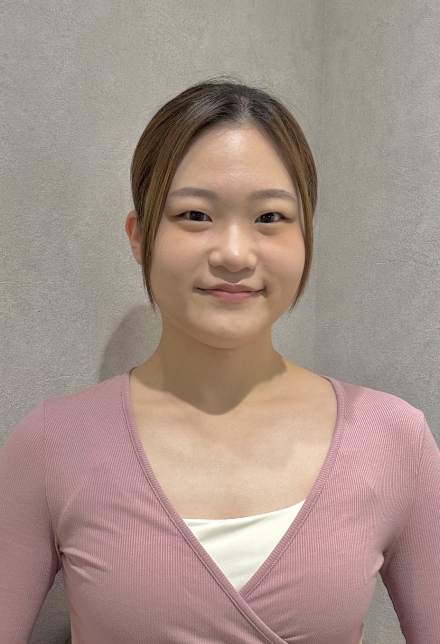 La pilates立川店の女性インストラクター