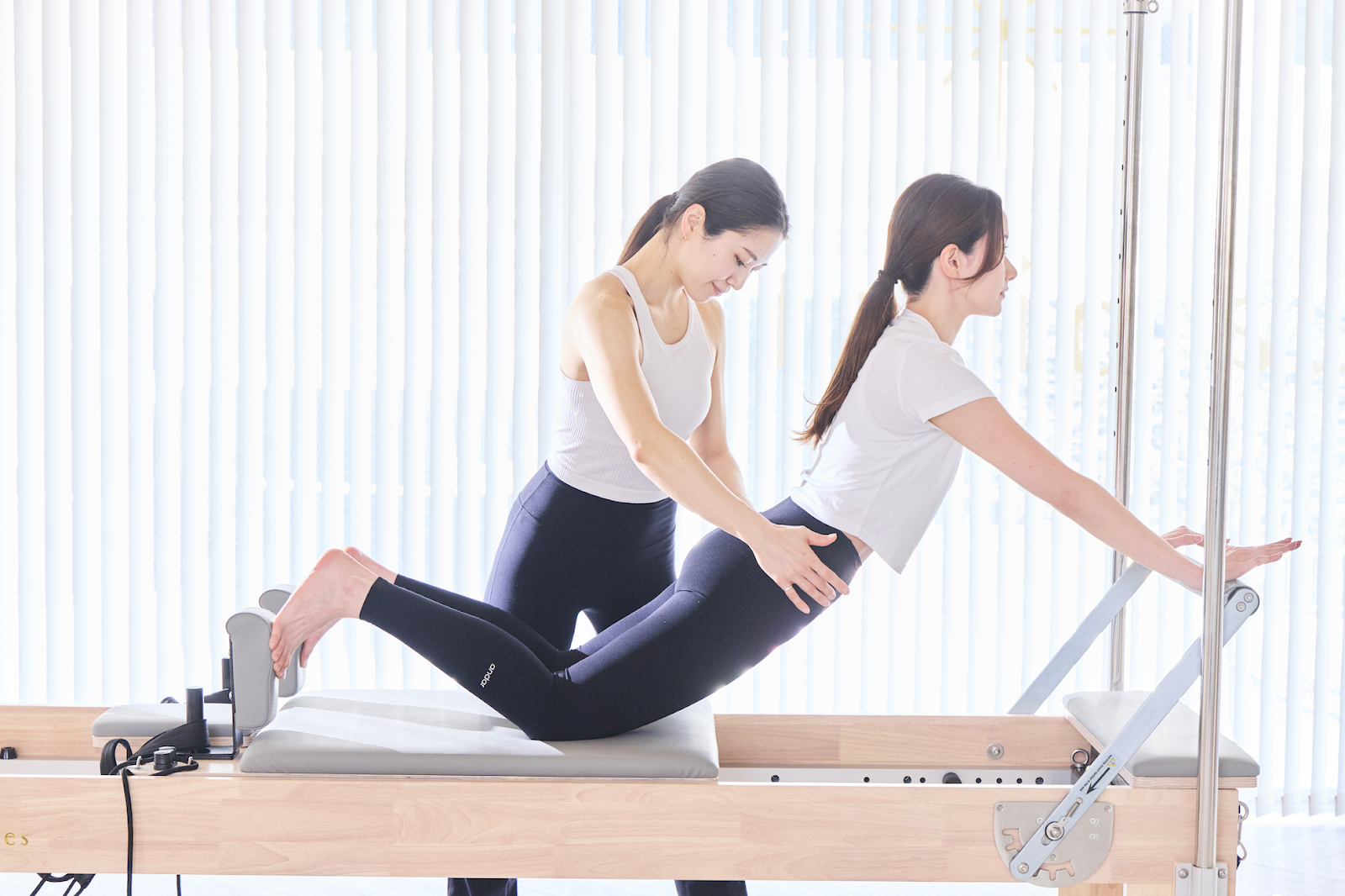 パーソナルピラティスレッスンの様子